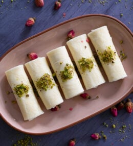 Halawet el Jibn (حلاوة الجبن)